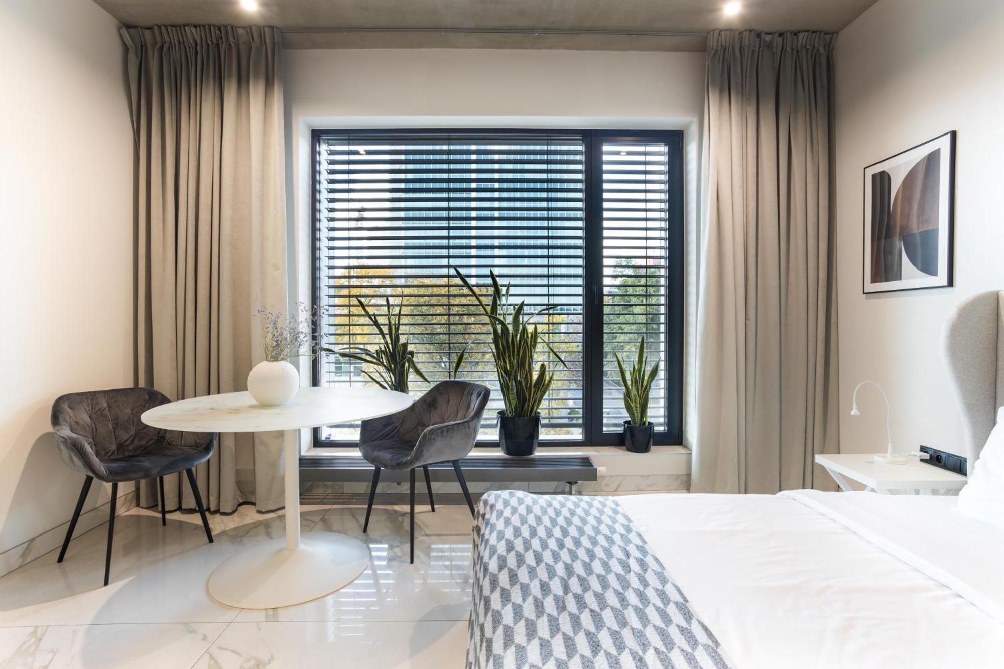 Centro Design Apartments - Polwiejska Познан Екстериор снимка