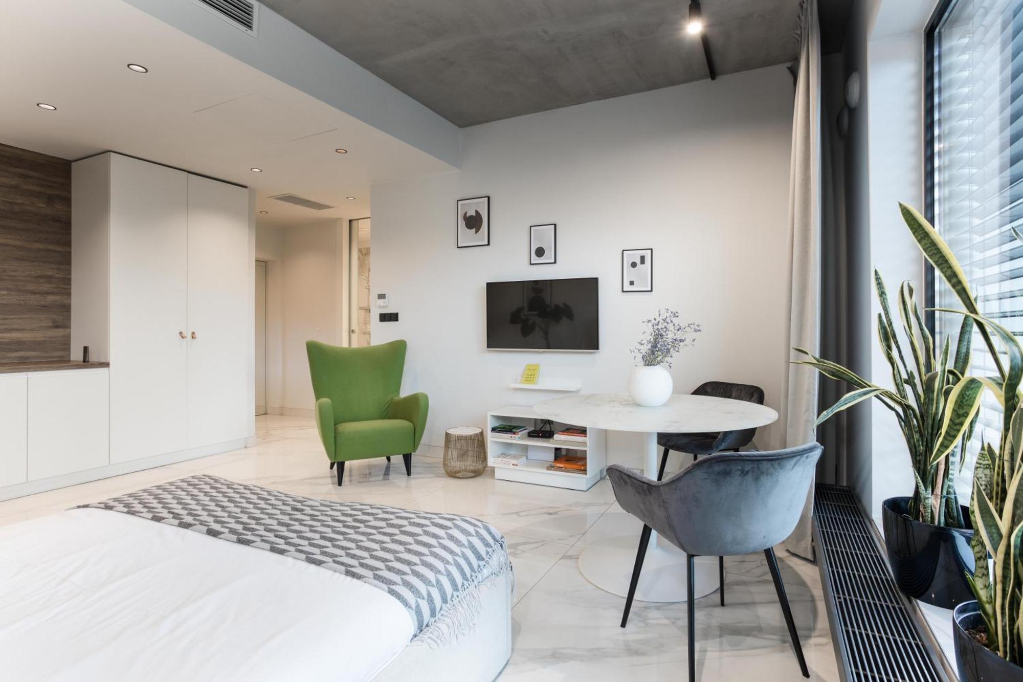 Centro Design Apartments - Polwiejska Познан Екстериор снимка